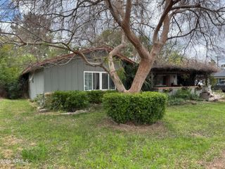 1461 E MCLELLAN Boulevard, Phoenix, AZ 85014