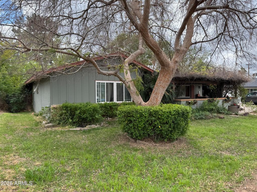 1461 E MCLELLAN Boulevard, Phoenix, AZ 85014