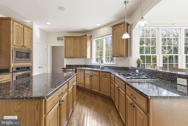 2019 TWIN LAKES DR, Jarrettsville, MD 21084