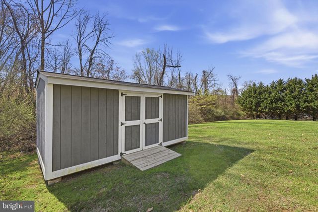 2019 TWIN LAKES DR, Jarrettsville, MD 21084