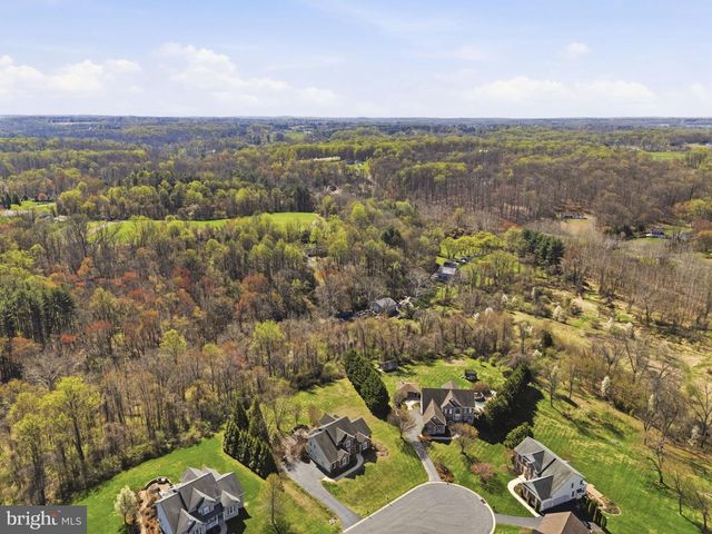 2019 TWIN LAKES DR, Jarrettsville, MD 21084