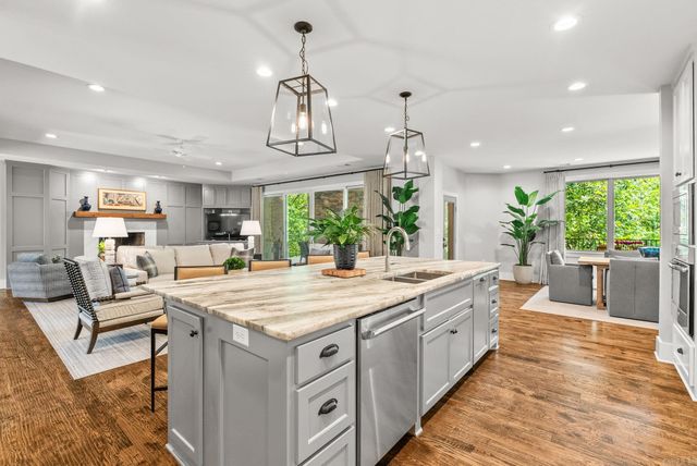 500 Eagle Pass Cove, Little Rock, AR 72211