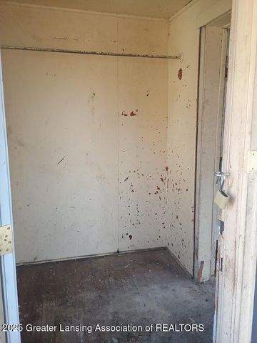 1320 Glenrose Avenue, Lansing, MI 48915