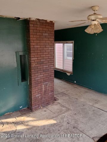 1320 Glenrose Avenue, Lansing, MI 48915