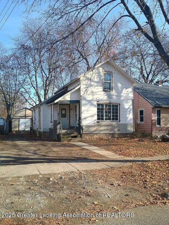 1320 Glenrose Avenue, Lansing, MI 48915