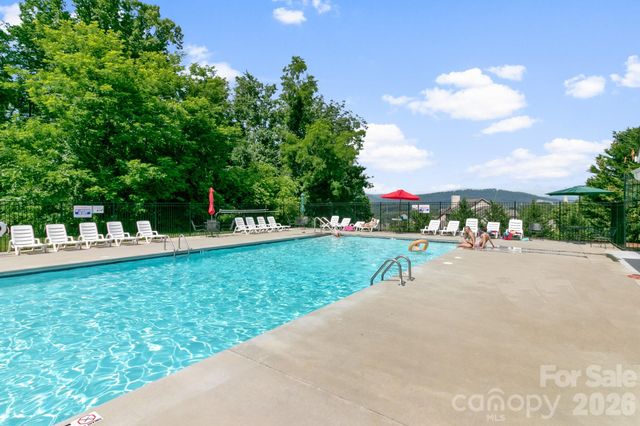 46 Stone House Road, Arden, NC 28704