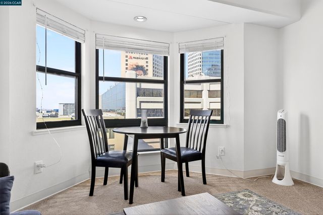 988 Franklin St 707, Oakland, CA 94607