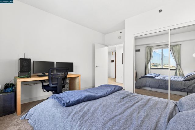 988 Franklin St 707, Oakland, CA 94607