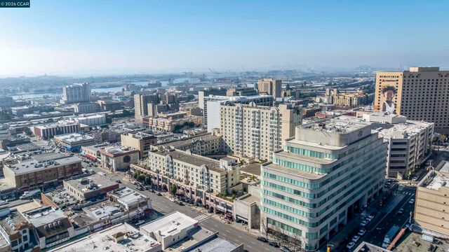 988 Franklin St 707, Oakland, CA 94607