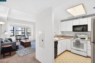 988 Franklin St 707, Oakland, CA 94607