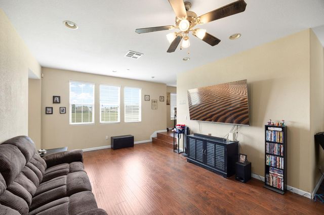 1733 Camino Real Way, Roseville, CA 95747