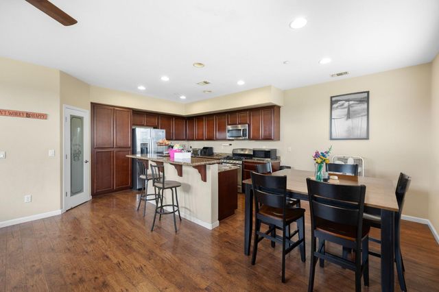 1733 Camino Real Way, Roseville, CA 95747