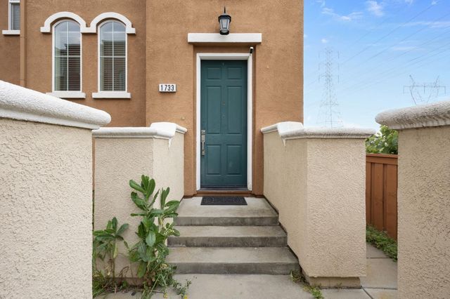 1733 Camino Real Way, Roseville, CA 95747