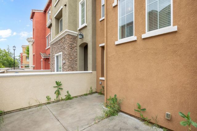 1733 Camino Real Way, Roseville, CA 95747