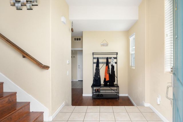 1733 Camino Real Way, Roseville, CA 95747