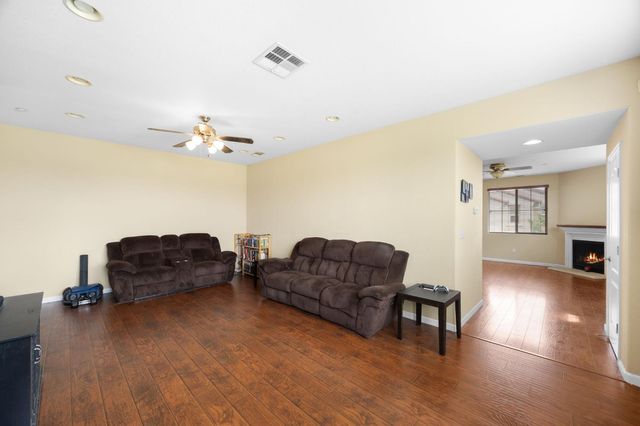 1733 Camino Real Way, Roseville, CA 95747