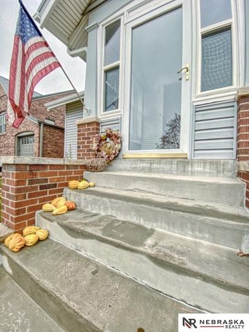 4420 Hickory Street, Omaha, NE 68105