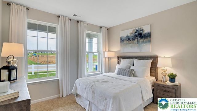 1440 Silk, Upper Macungie Twp, PA 18031