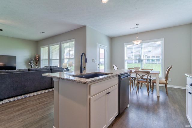 11415 Oscar Drive, Evansville, IN 47725