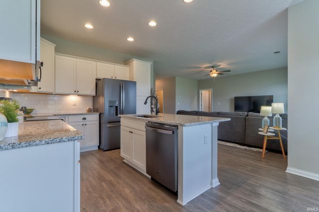 11415 Oscar Drive, Evansville, IN 47725