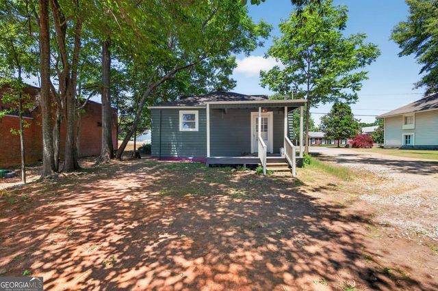 298 S Cherokee Road, Social Circle, GA 30025