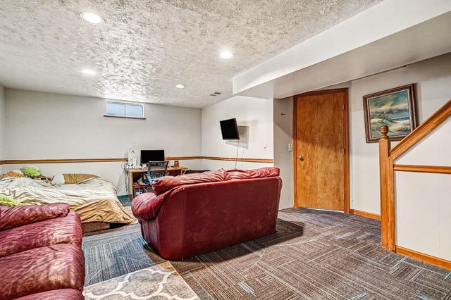 46574 33rd Street, Paw Paw, MI 49079