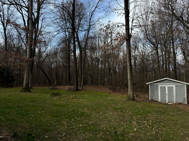 46574 33rd Street, Paw Paw, MI 49079