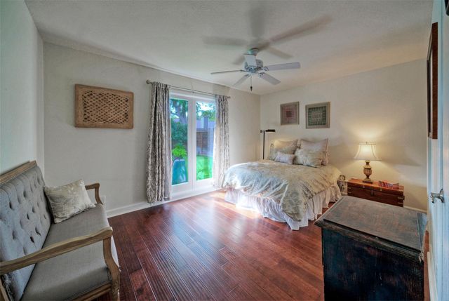 10606 Barnhill DR, Austin, TX 78758