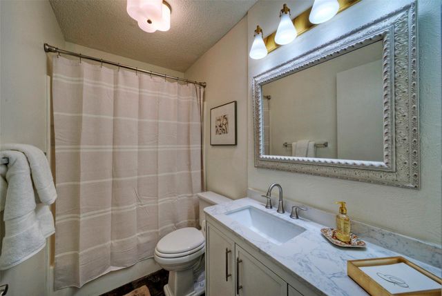 10606 Barnhill DR, Austin, TX 78758