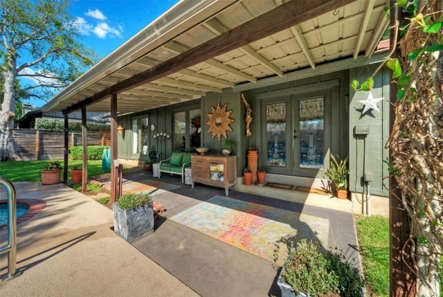 10606 Barnhill DR, Austin, TX 78758
