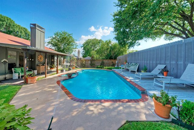 10606 Barnhill DR, Austin, TX 78758