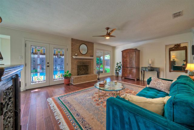10606 Barnhill DR, Austin, TX 78758