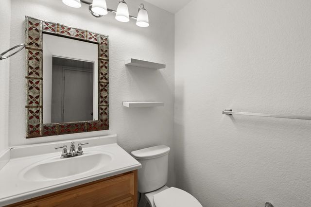 100 May Ct, Folsom, CA 95630