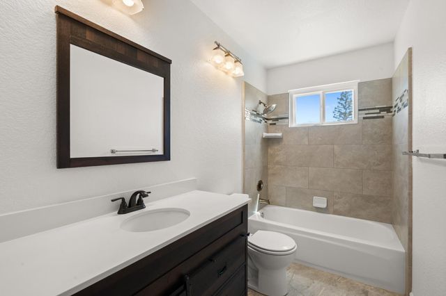 100 May Ct, Folsom, CA 95630