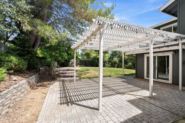 100 May Ct, Folsom, CA 95630