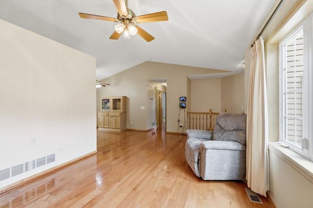 15060 Greene Avenue N, Hugo, MN 55038