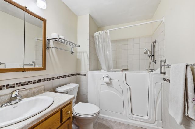 15060 Greene Avenue N, Hugo, MN 55038
