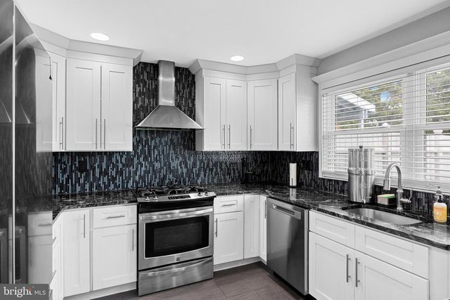 14 PEREGRINE DR, Voorhees, NJ 08043