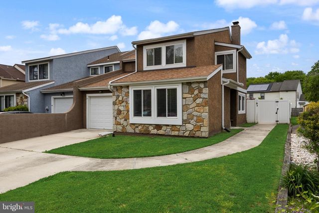 14 PEREGRINE DR, Voorhees, NJ 08043