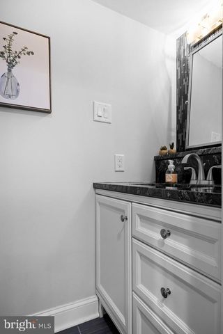 14 PEREGRINE DR, Voorhees, NJ 08043