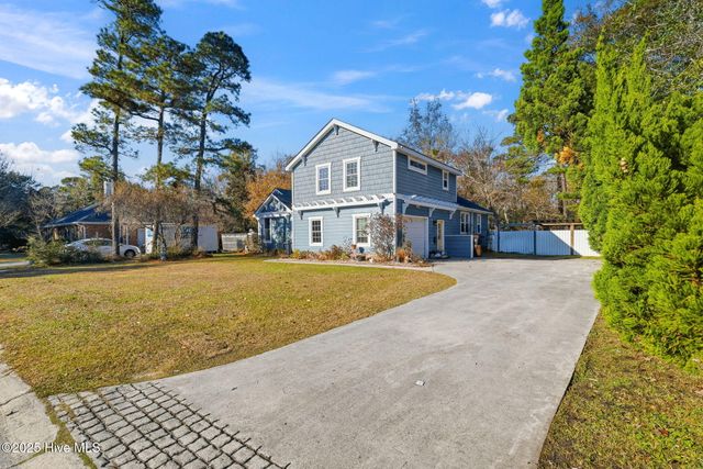 3206 Monticello Drive, Wilmington, NC 28405