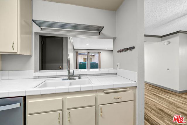 5460 White Oak Avenue B103, Encino (los Angeles), CA 91316