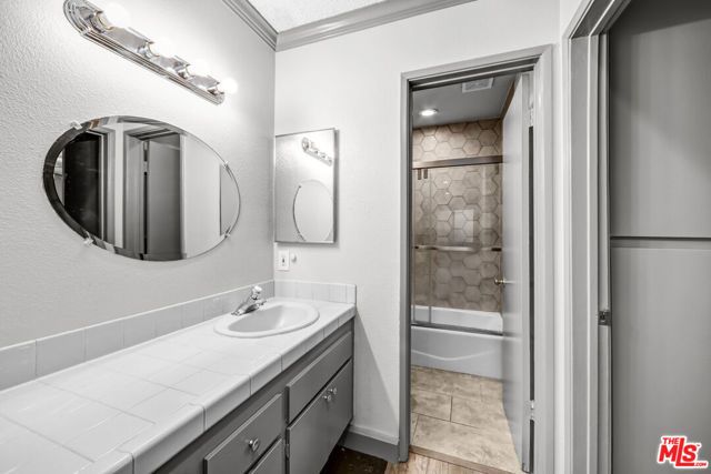 5460 White Oak Avenue B103, Encino (los Angeles), CA 91316