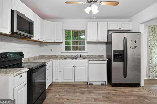 4894 Candlewood Lane, Stone Mountain, GA 30088