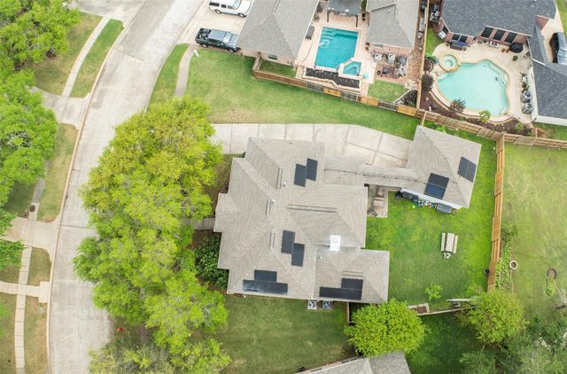 601 Canyon Crest Drive, League City, TX 77573