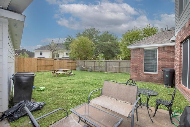 601 Canyon Crest Drive, League City, TX 77573