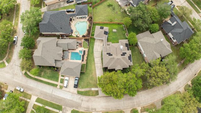 601 Canyon Crest Drive, League City, TX 77573