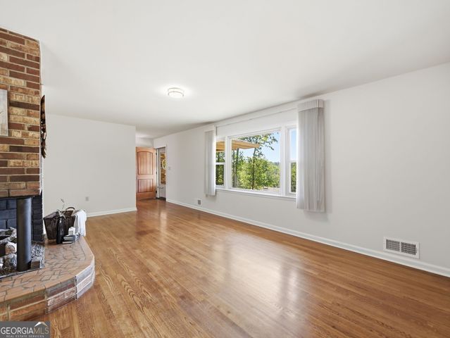 5345 Green Cove Road, Gainesville, GA 30504