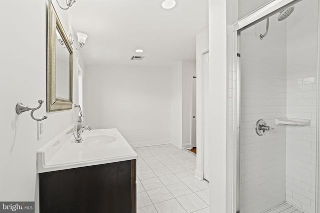1207 N PALETHORP ST, Philadelphia, PA 19122