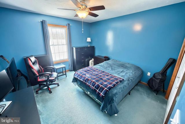 1975 SMITH STATION RD, Hanover, PA 17331